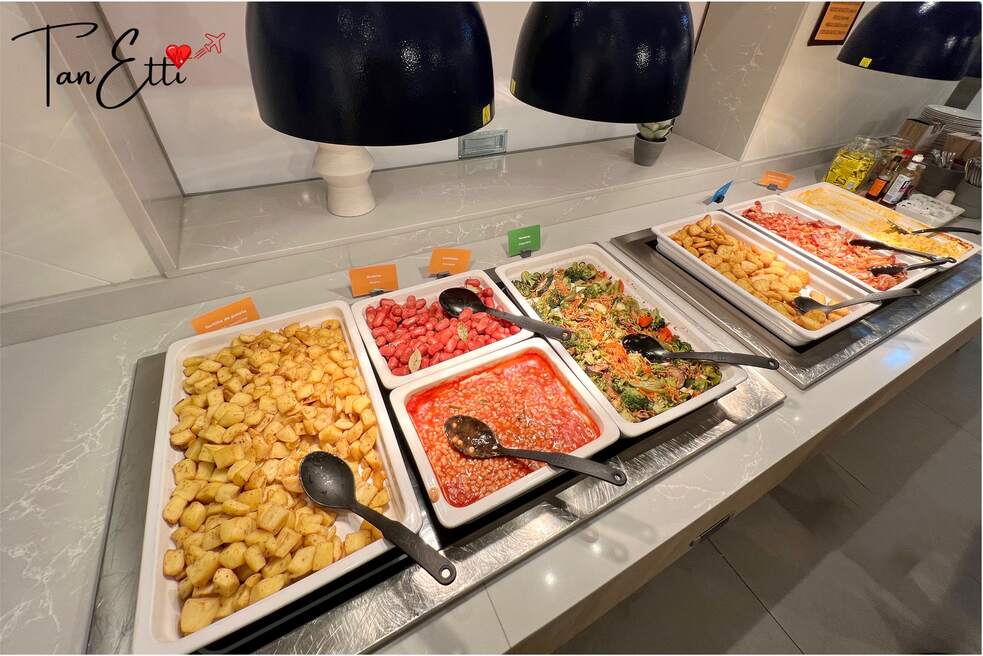 Frühstücksbüffet warm