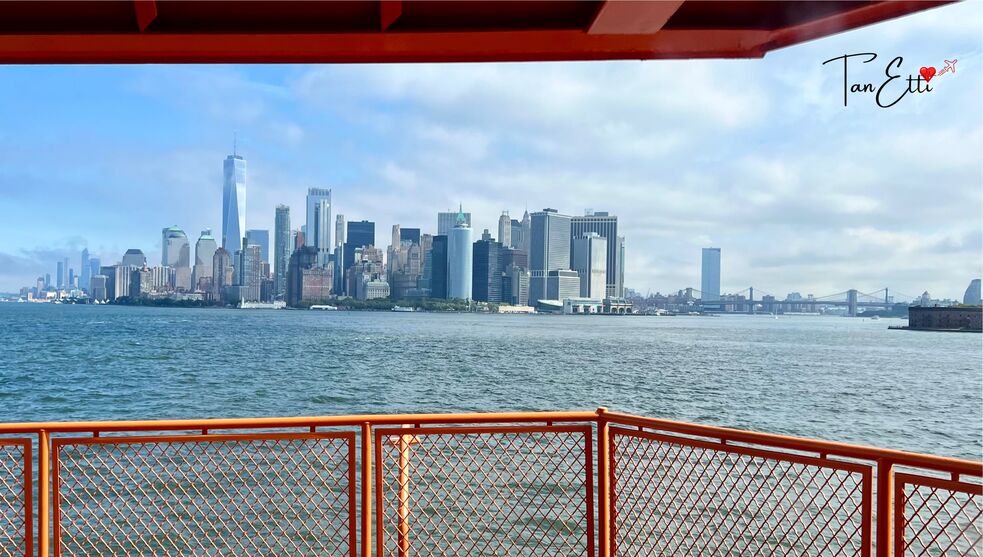 Die Skyline von Manhattan kommt immer näher
